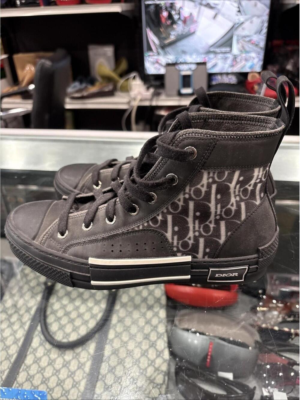 Men’s Dior High Top Luxury Shoes - Picture 3 of 5